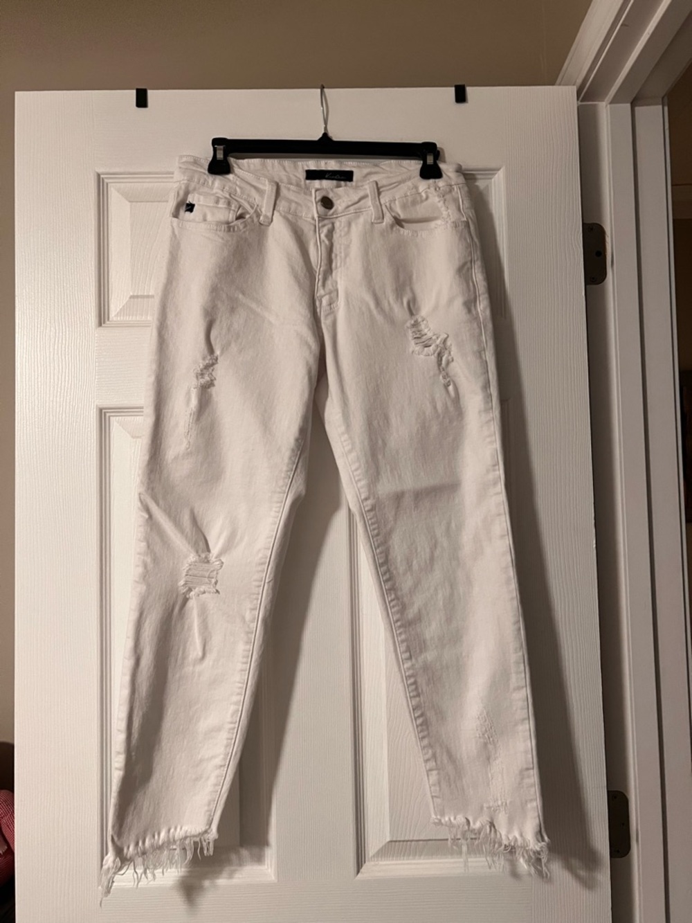 KanCan White Distressed Straight Leg Jeans
